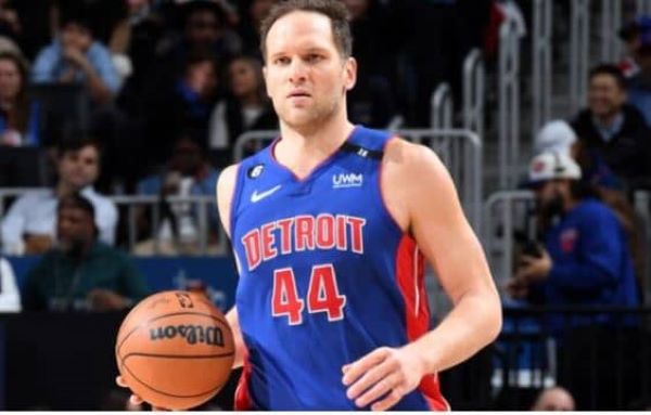 NBA player Bojan Bogdanovic's girlfriend: Is he married or not?